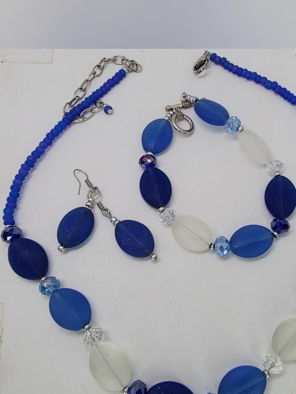 Vtg Frosted Sea Glass Style Bead Set Cobalt Blue White Necklace Bracelet Earring